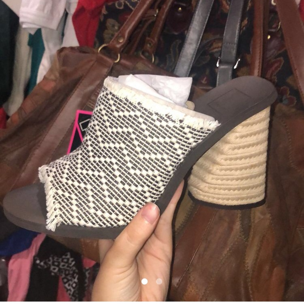 New in the box Dolce Vita size 10 alya woven heels 👠